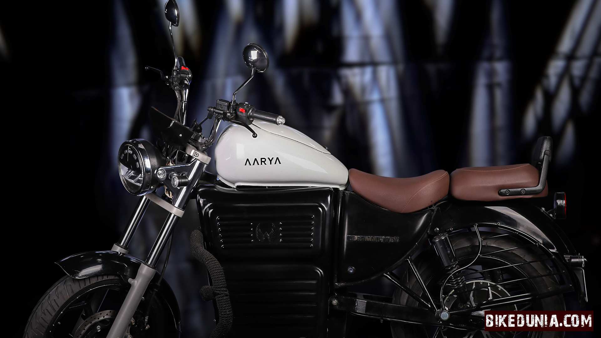 Aarya Commander