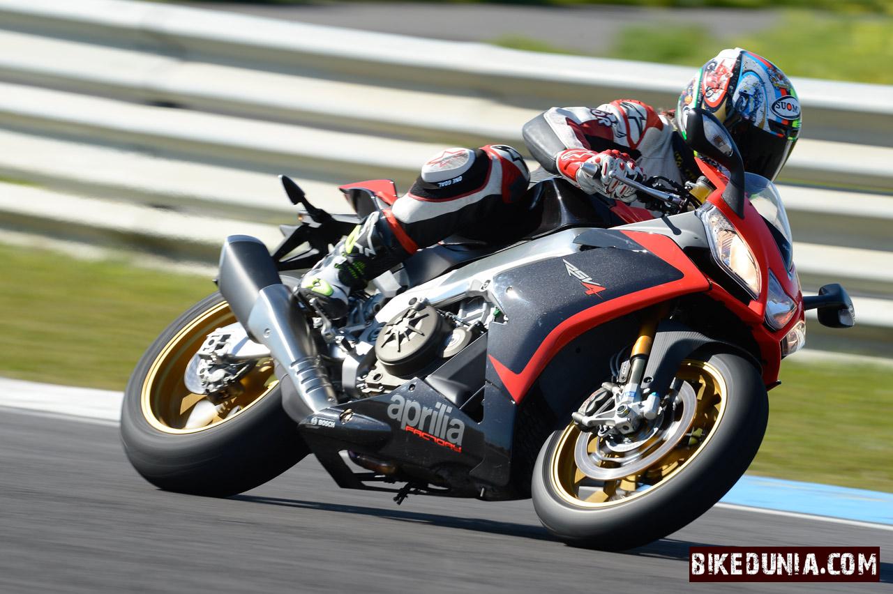 Aprilia RSV4 Factory APRC