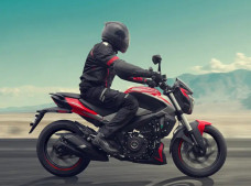 Bajaj Dominar 250 2025