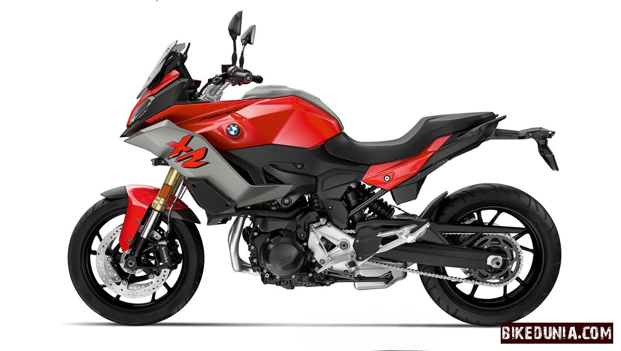 BMW F 900 XR Racing red