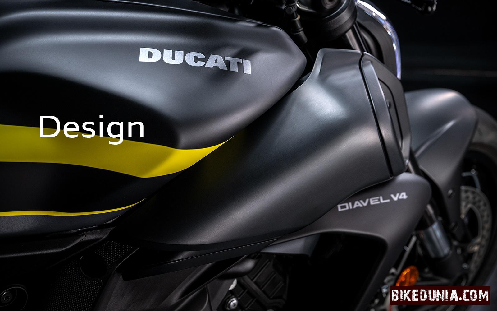 Ducati Diavel V4 Black Roadster Livery