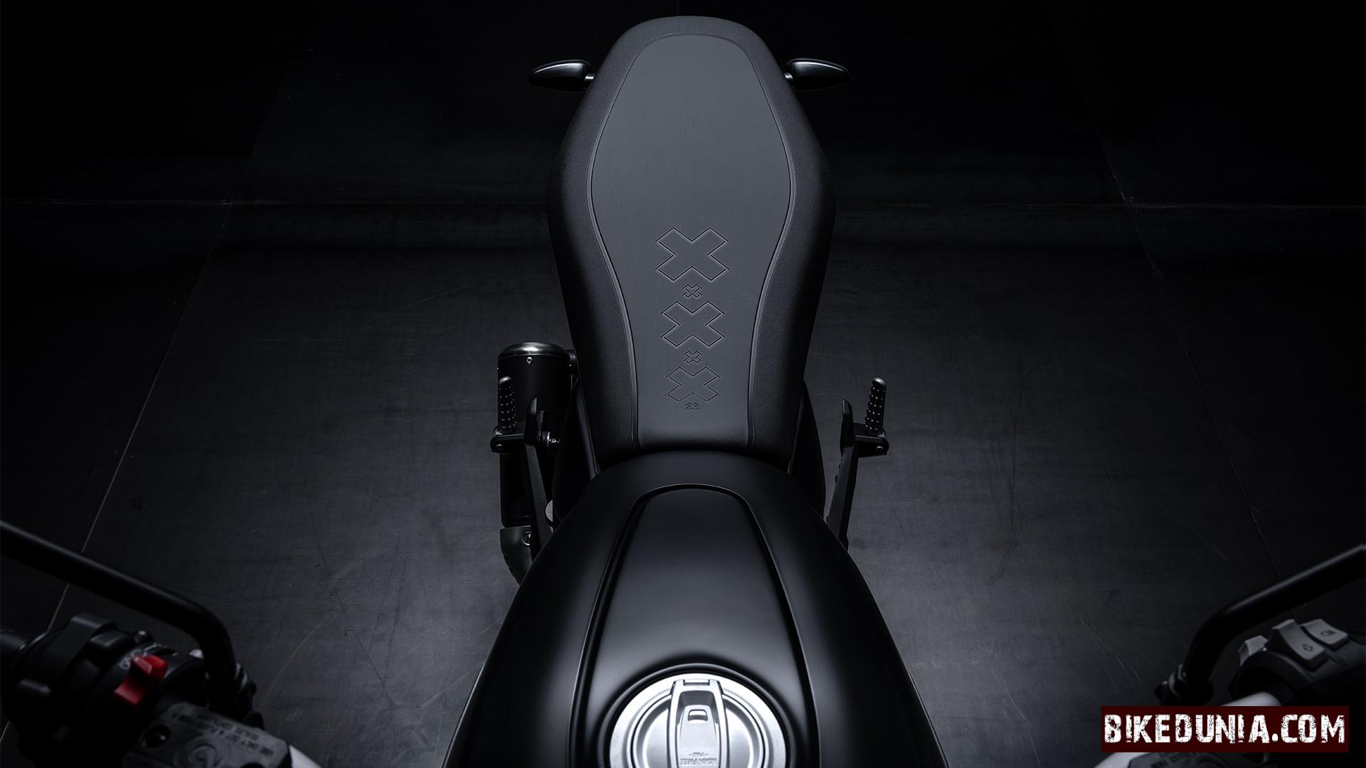 Ducati Scrambler Icon Dark 2025