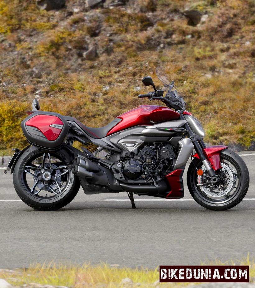 Ducati XDiavel V4 Burning Red