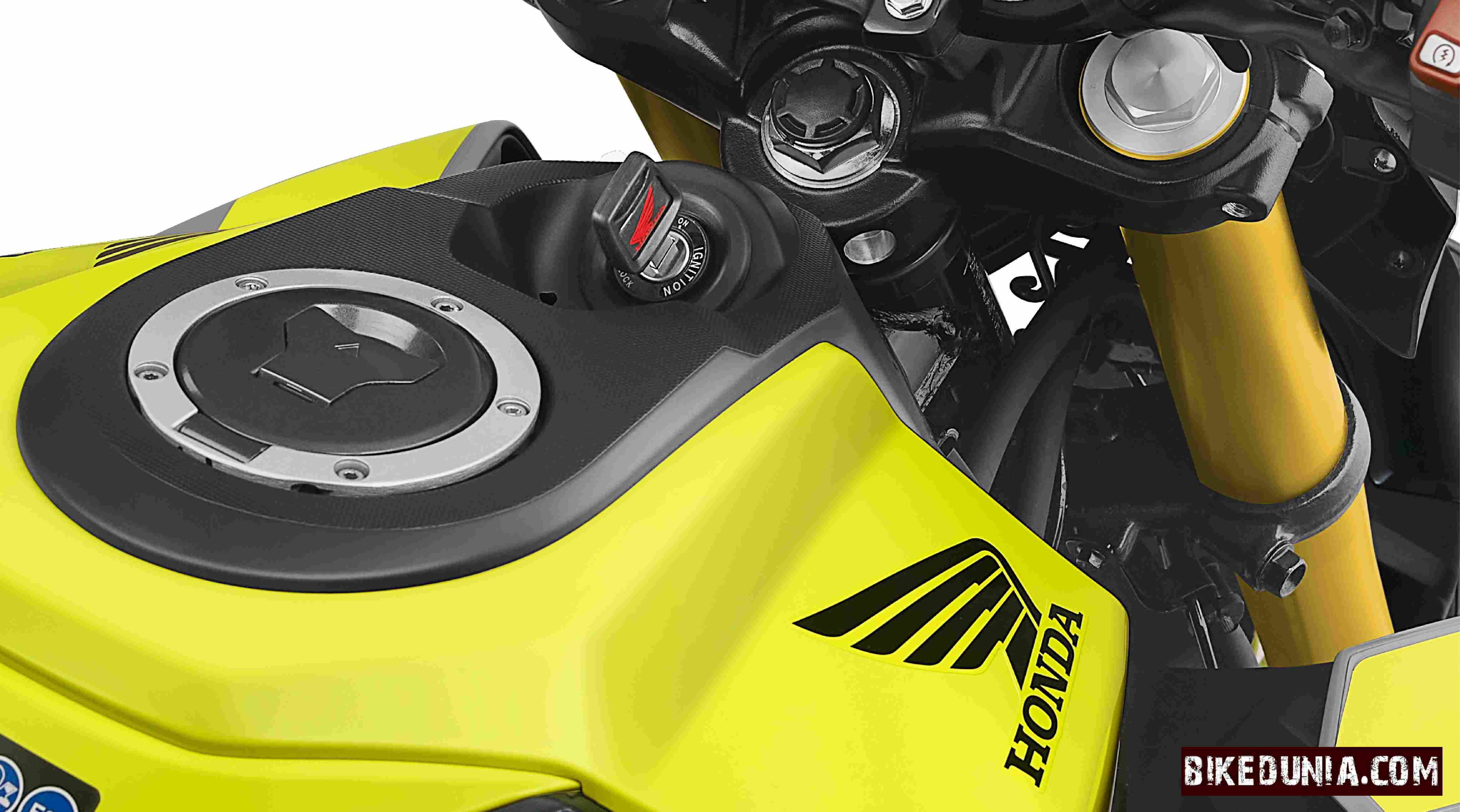 Honda CB125 Hornet Key on Tank
