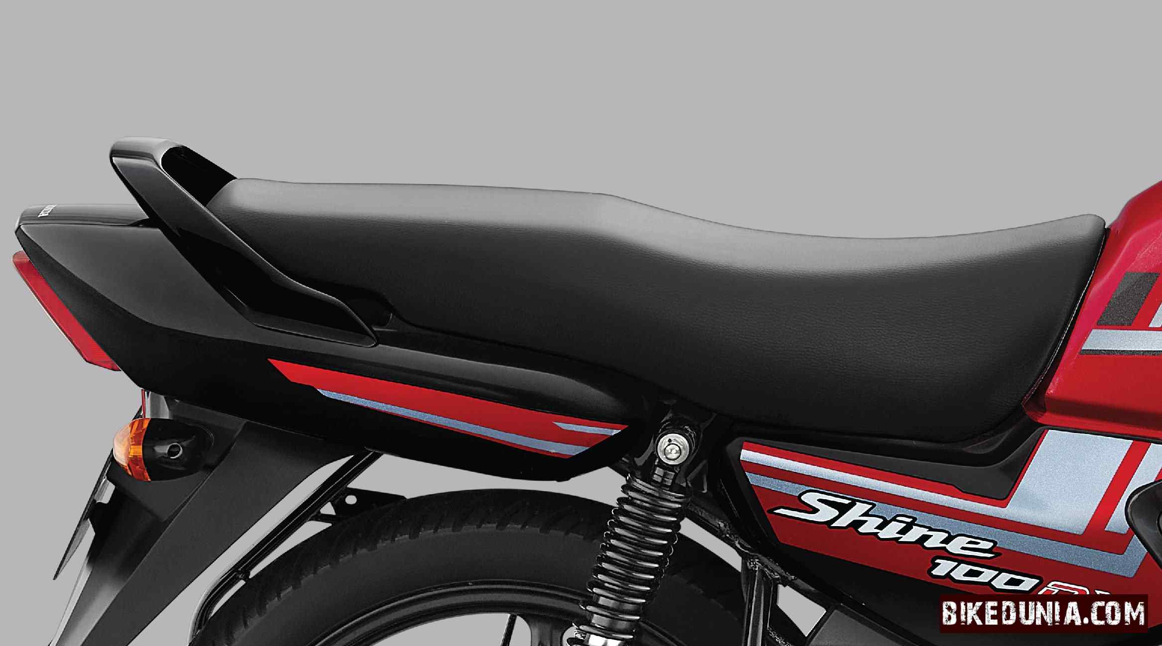 Honda Shine 100 DX Long and Comfortable Seat