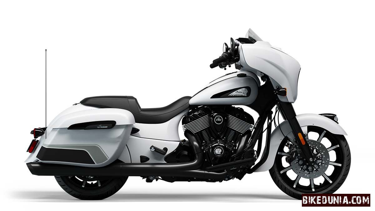 Indian Chieftain Dark Horse Ghost White Metallic Smoke / Graphics