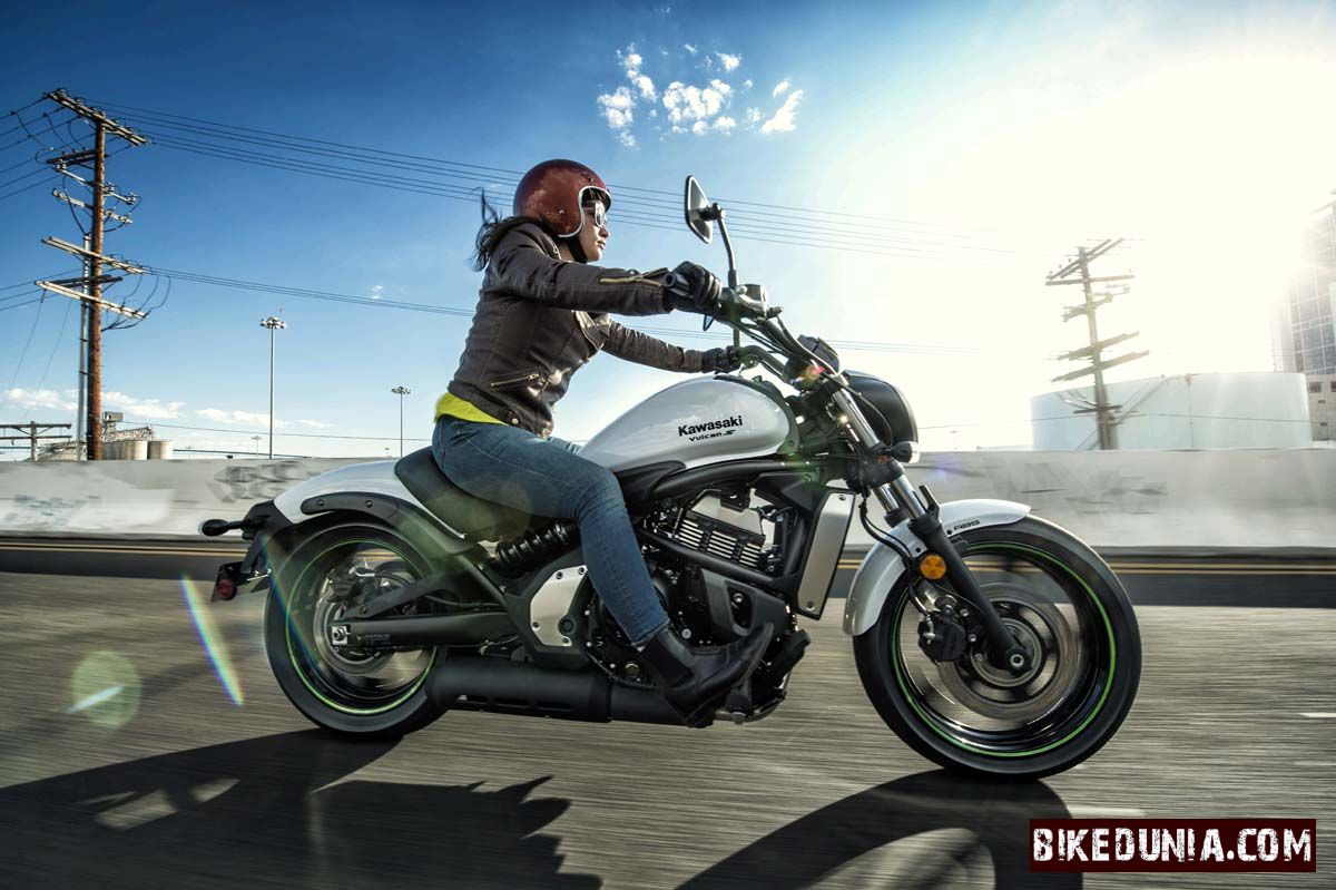 Pearl Crystal White Colour. Kawasaki Vulcan S 650 Picture Gallery