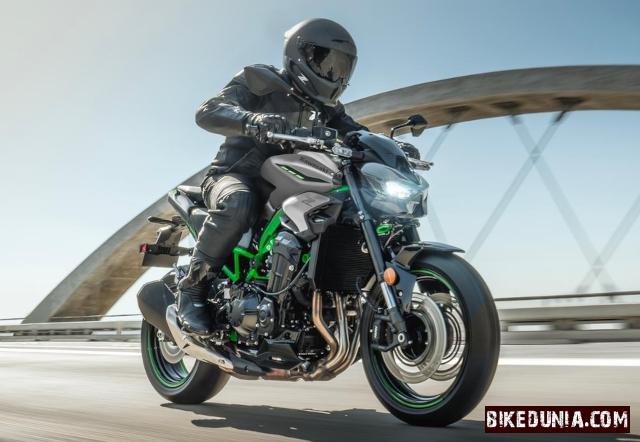 Kawasaki Z900 2025