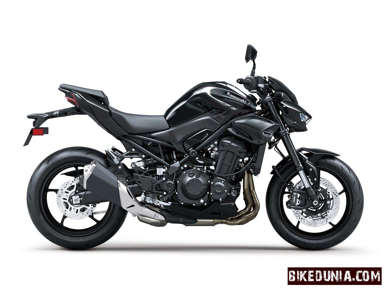 Kawasaki Z900 2027 Ebon/ Metallic Carbon Gray