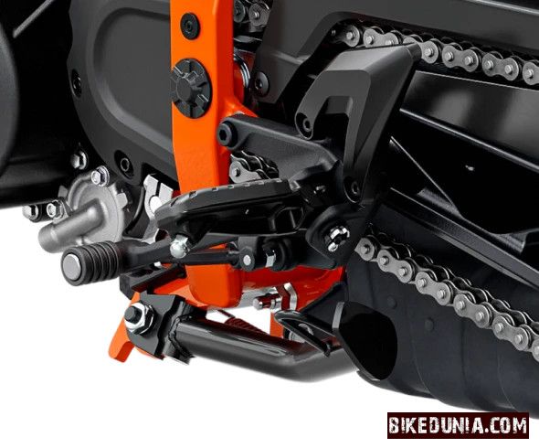 KTM 390 Duke Footpegs