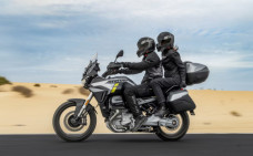 Moto Guzzi Stelvio 1000