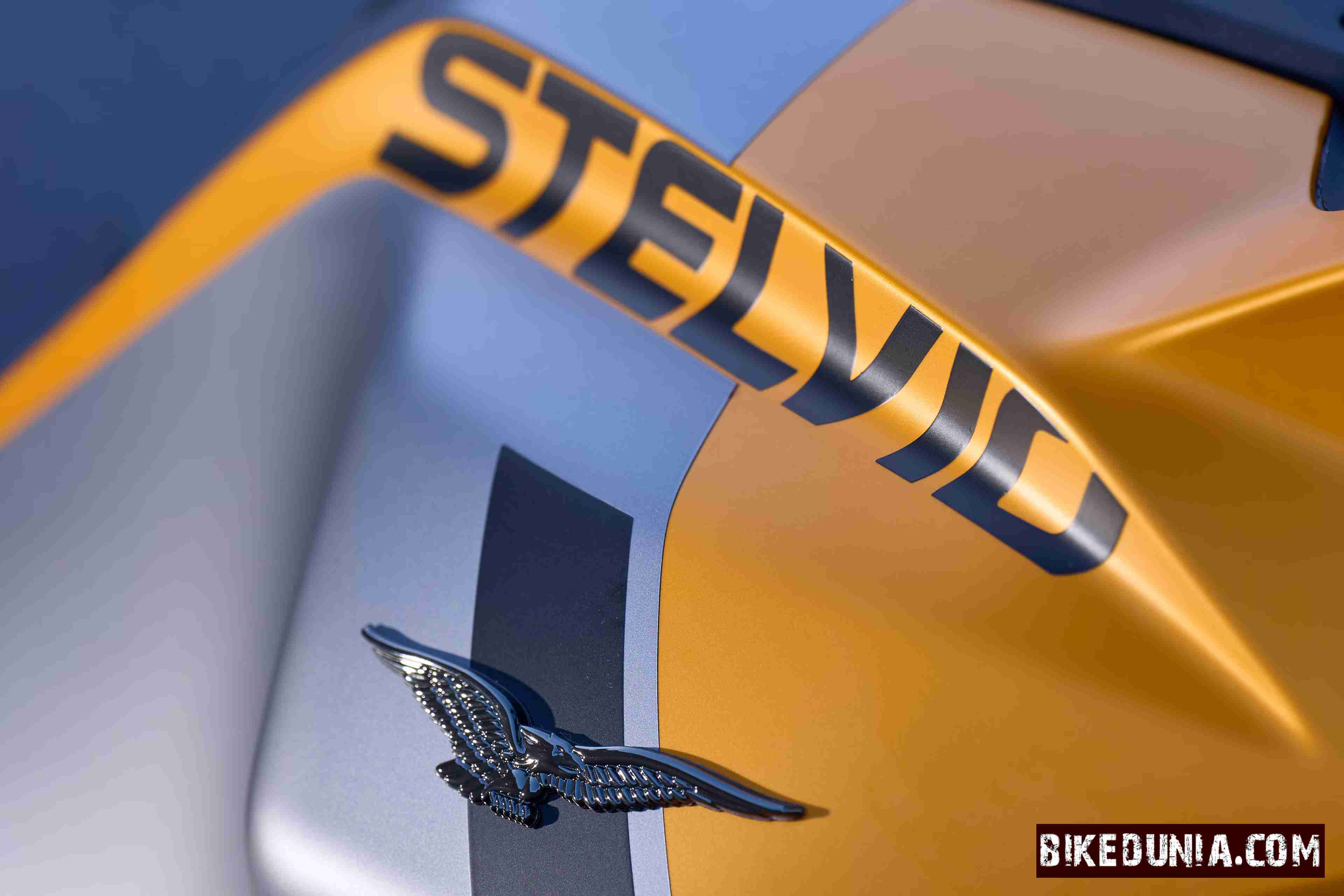 Moto Guzzi Stelvio 1000