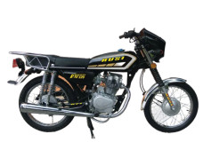 Rusi Macho 125