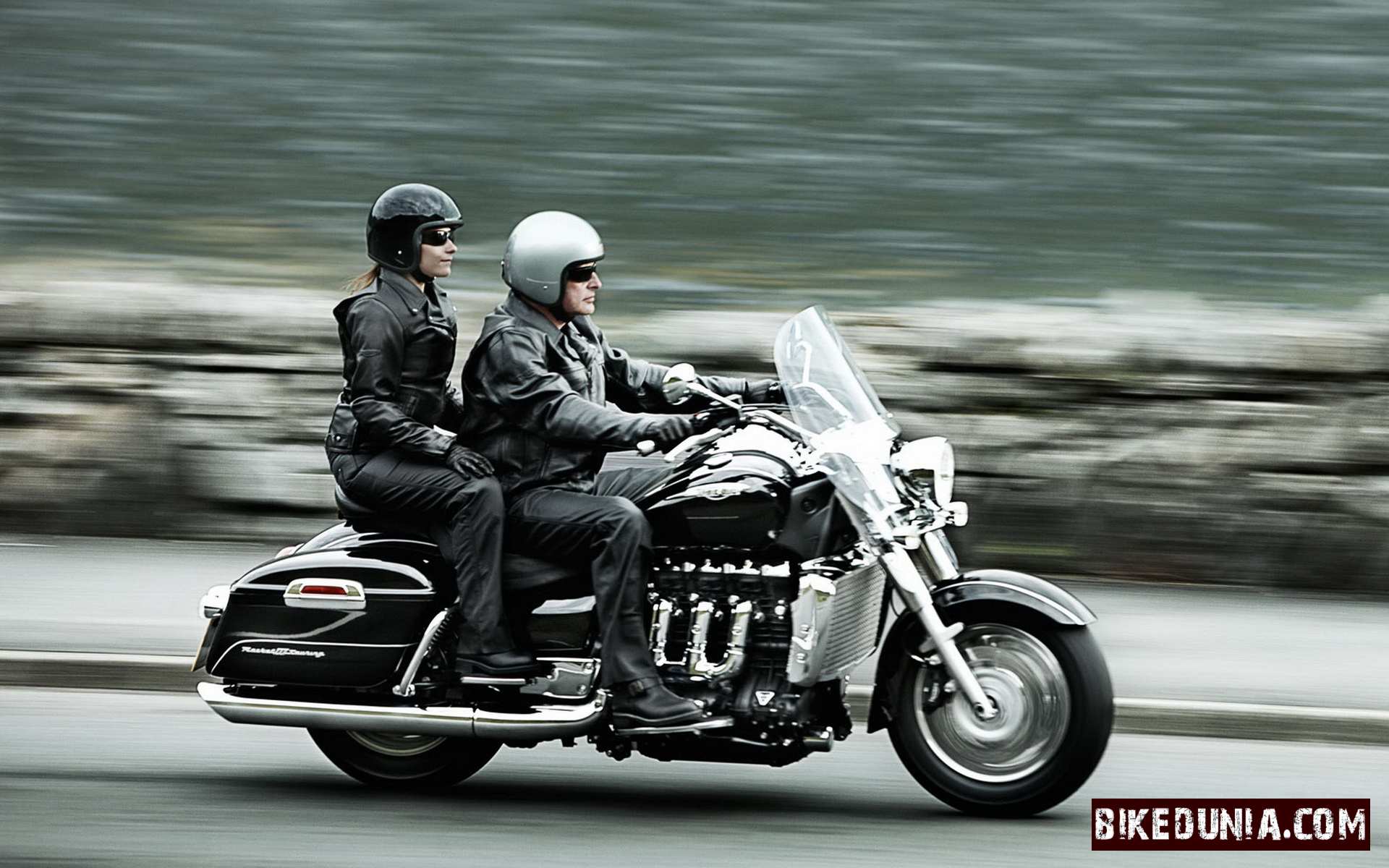 Triumph Rocket III Roadster