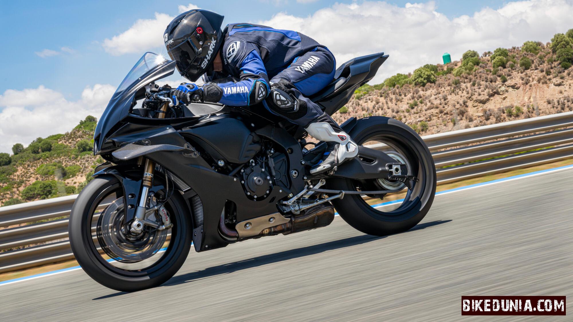 Yamaha R1 Race