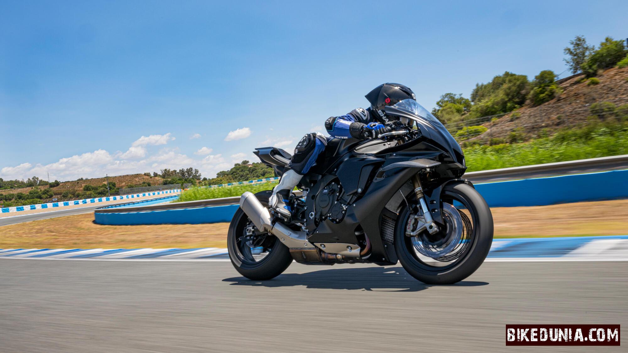 Yamaha R1 Race
