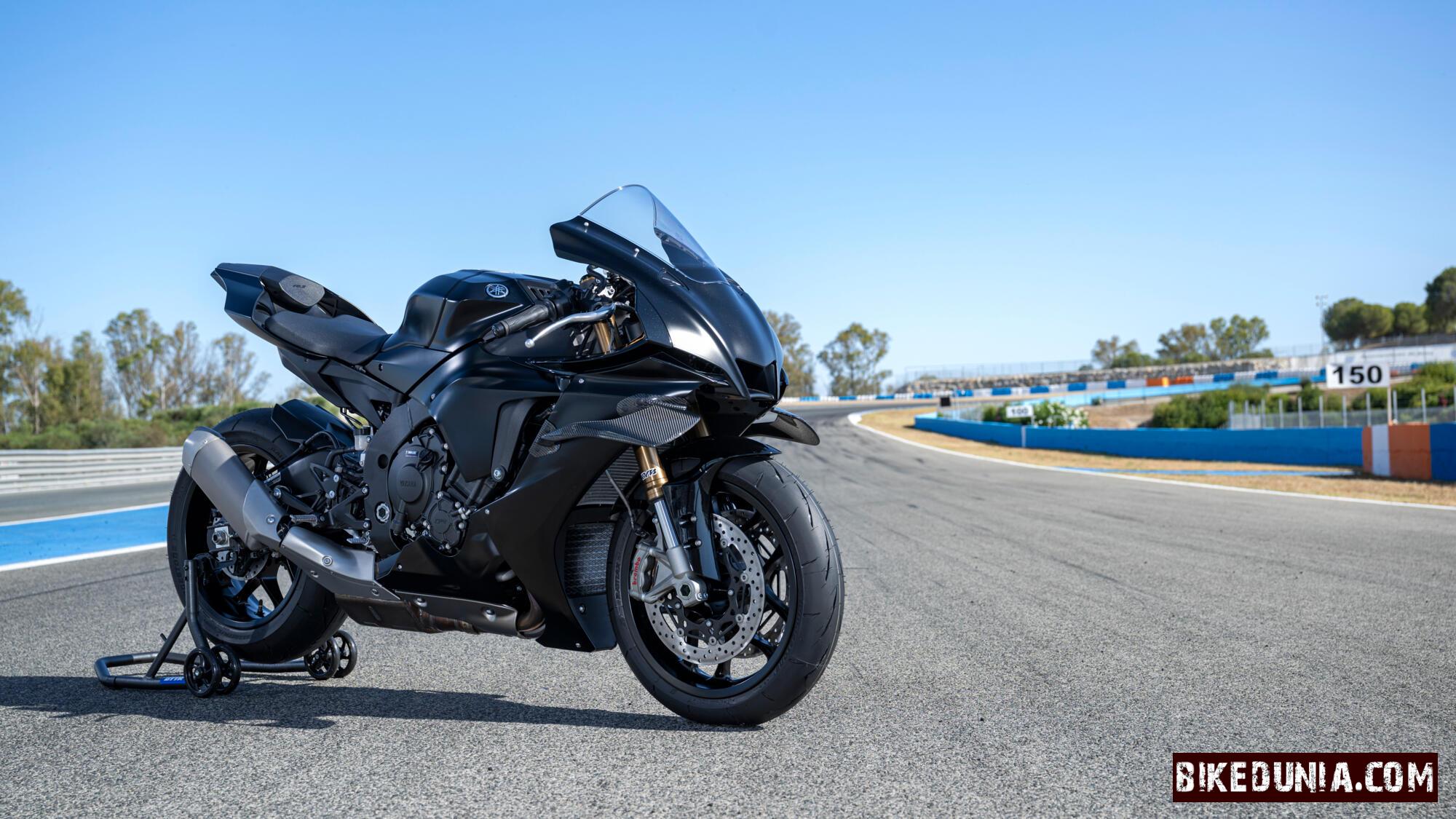 Yamaha R1 Race