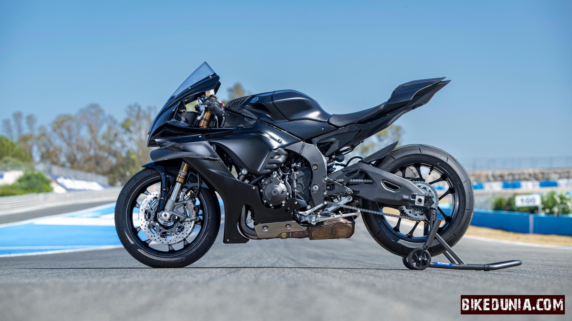 Yamaha R1 Race