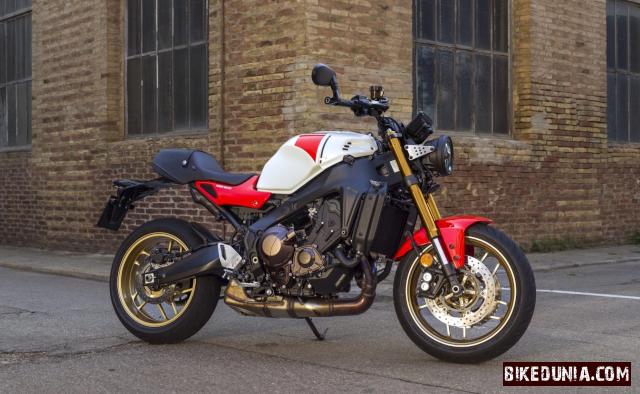 Yamaha XSR900 2025
