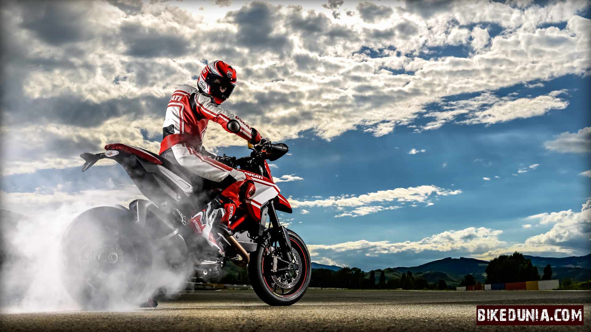 2015 Ducati Hypermotard SP