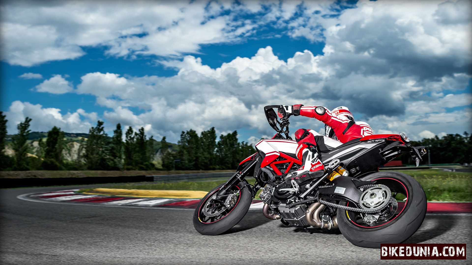 2015 Ducati Hypermotard SP